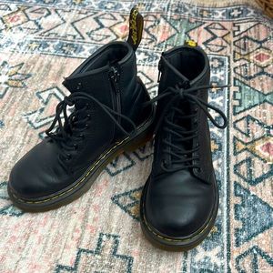 Kids Dr. Martens combat boots!